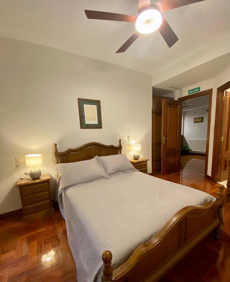Hostal Cristina Estella Luaran gambar